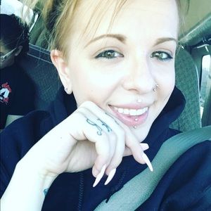 Meet your Posher, Samantha